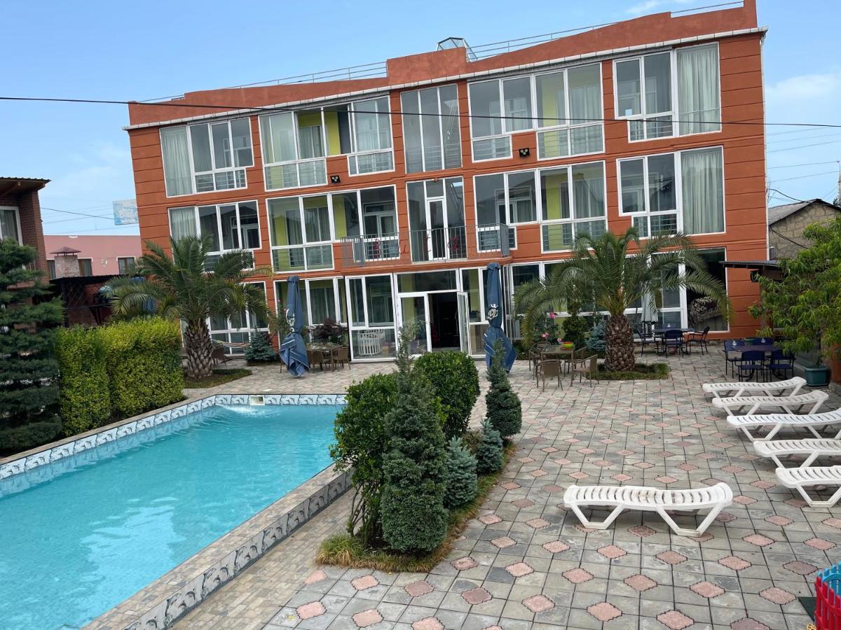 Hotel Buta Batumi Eksteriør bilde