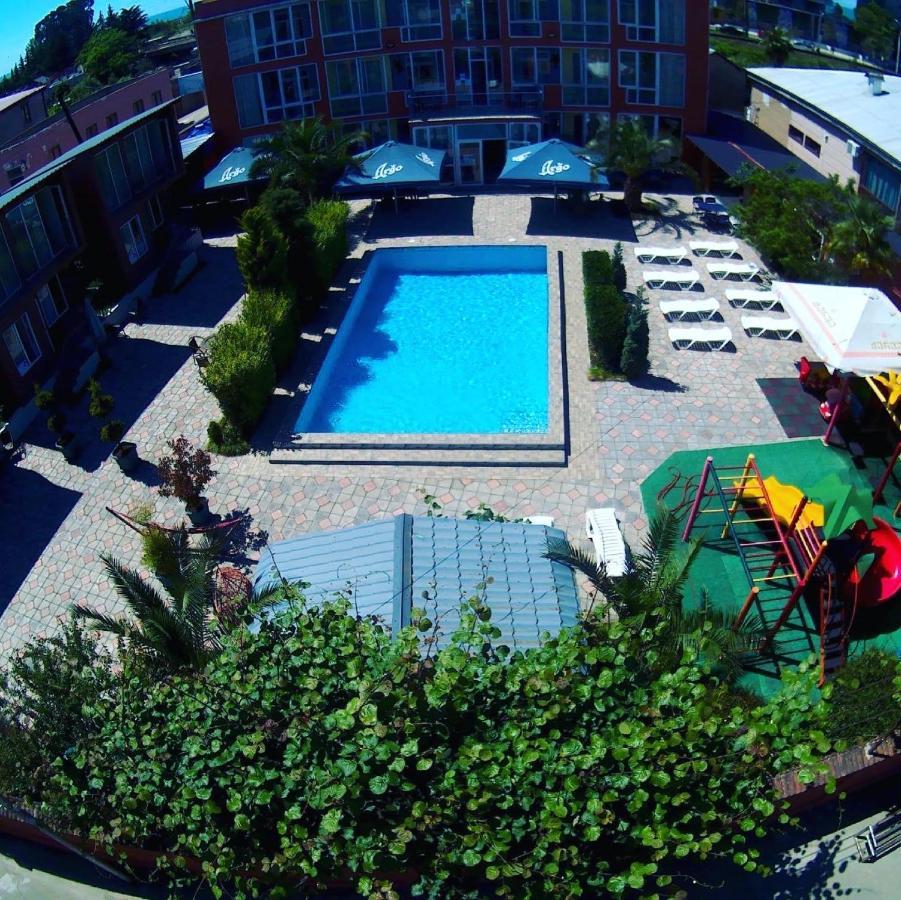 Hotel Buta Batumi Eksteriør bilde