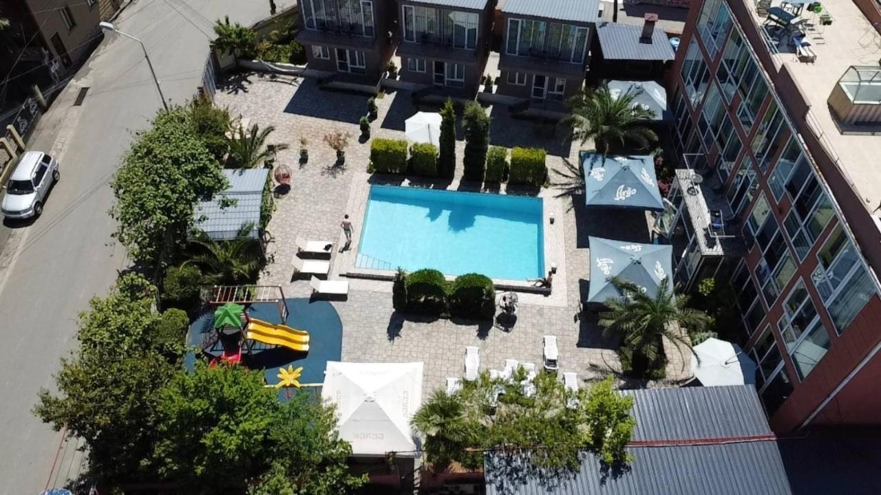 Hotel Buta Batumi Eksteriør bilde
