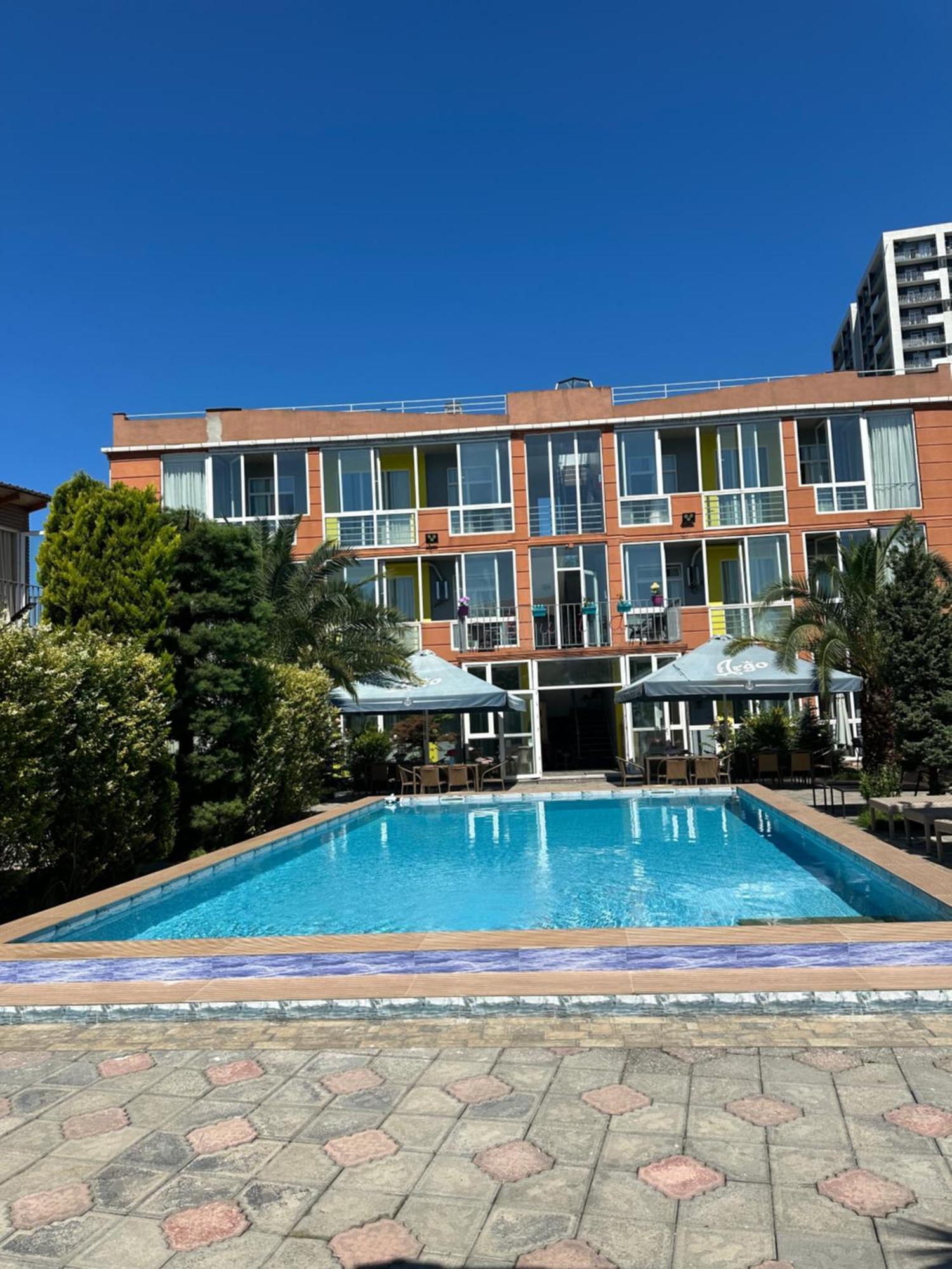 Hotel Buta Batumi Eksteriør bilde