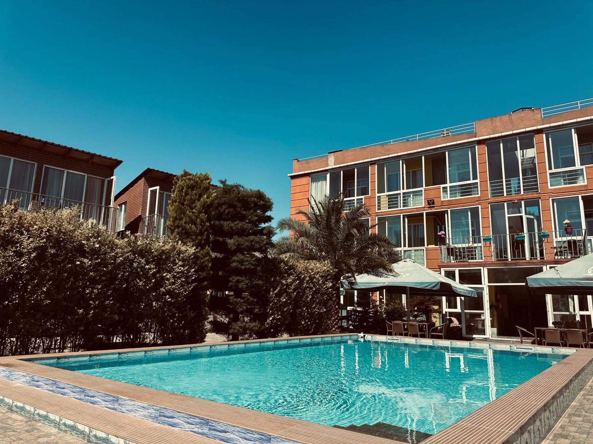 Hotel Buta Batumi Eksteriør bilde