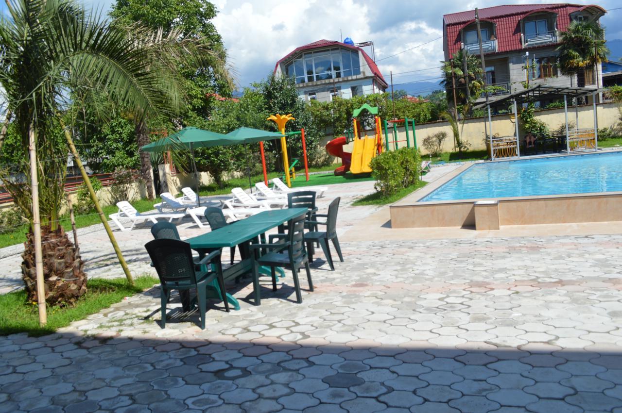 Hotel Buta Batumi Eksteriør bilde