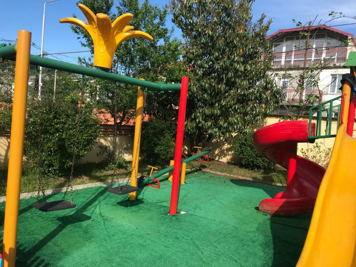 Hotel Buta Batumi Eksteriør bilde